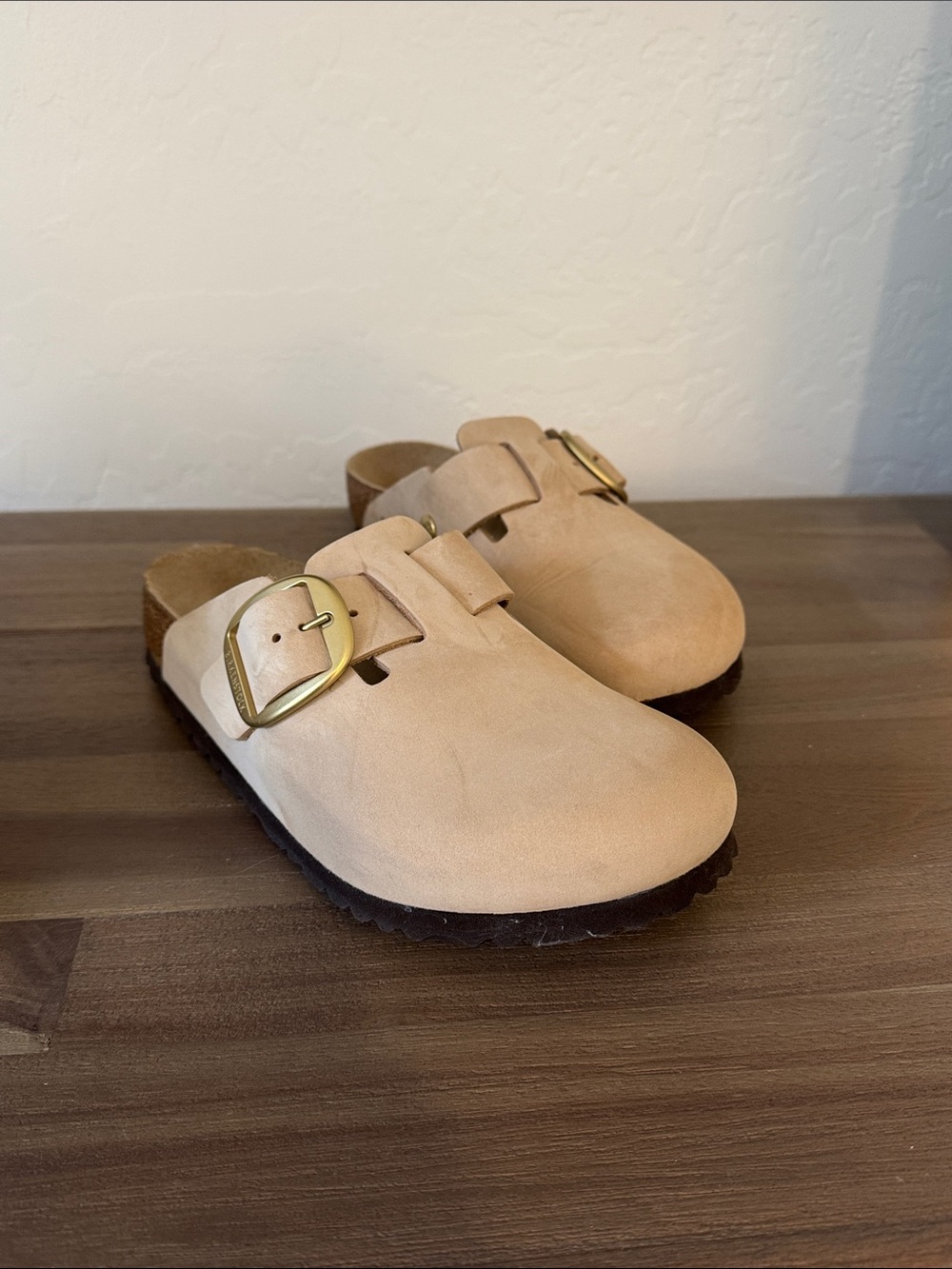 Women’s Boston Big Buckle Clog - Nubuck Leather - Sandcastle - 7-7.5/38eu - Wide